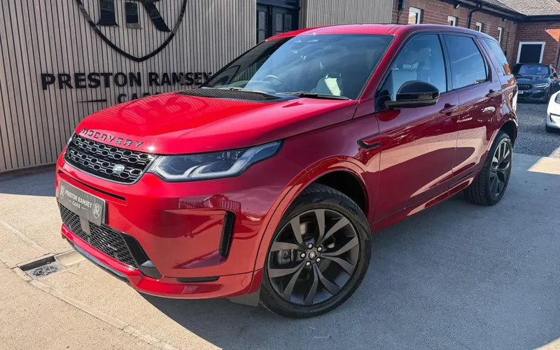 2023 Land Rover Discovery Sport 1.5 P300e 12.2kWh R-Dynamic SE Auto 4WD Euro 6 (s/s) 5dr