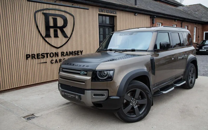 Land Rover Defender 110 3.0 D250 MHEV X-Dynamic HSE Auto 4WD Euro 6 (s/s) 5dr