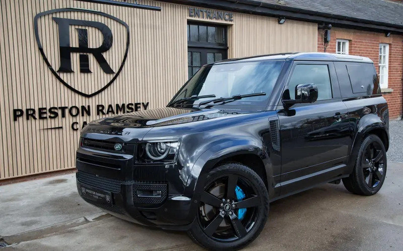 Land Rover Defender 90 5.0 P525 V8 Auto 4WD Euro 6 (s/s) 3dr