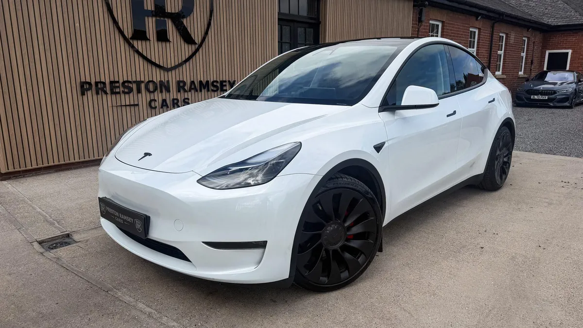 2023 TESLA MODEL Y